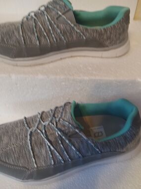 Men's Gray Knit Athletic Sneakers with Teal Lining Danskin Now Size 11